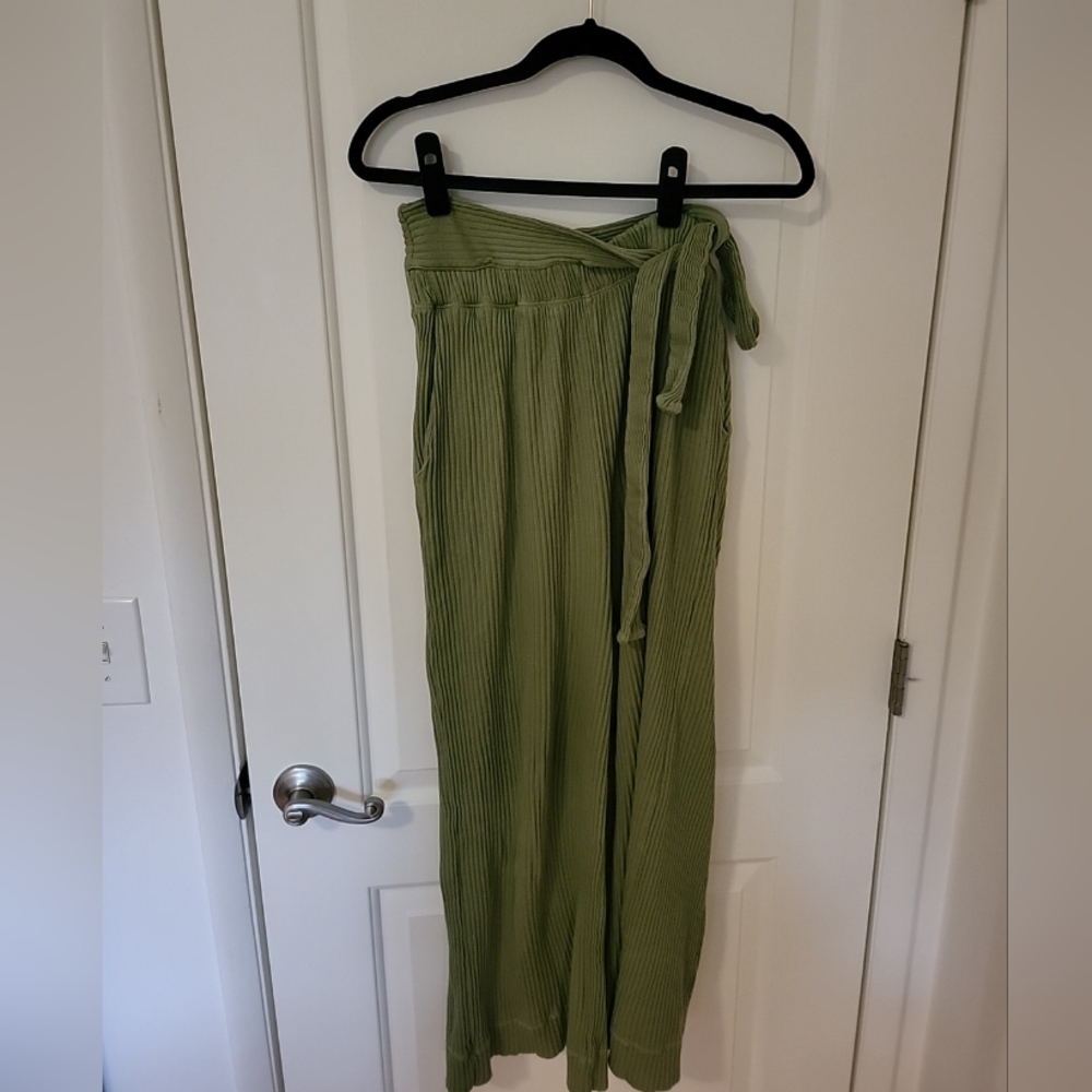 Baserange Lhasa Ribbed Tie Waist Pants Green Size Small